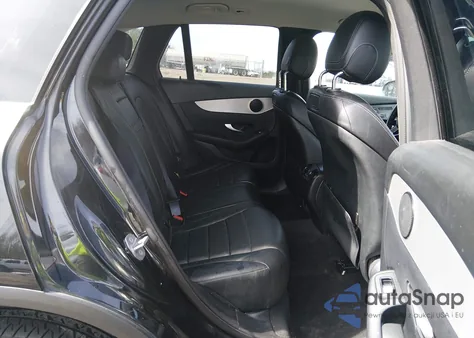 2019 Mercedes-Benz Glc 300 z USA, uszkodzony, nr VIN WDC0G4JBXK1005572